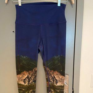 ALO Airbrush High- waisted Leggings Size MD